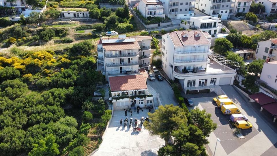 Hotel Pansion Komfor Moca Makarska Exterior foto