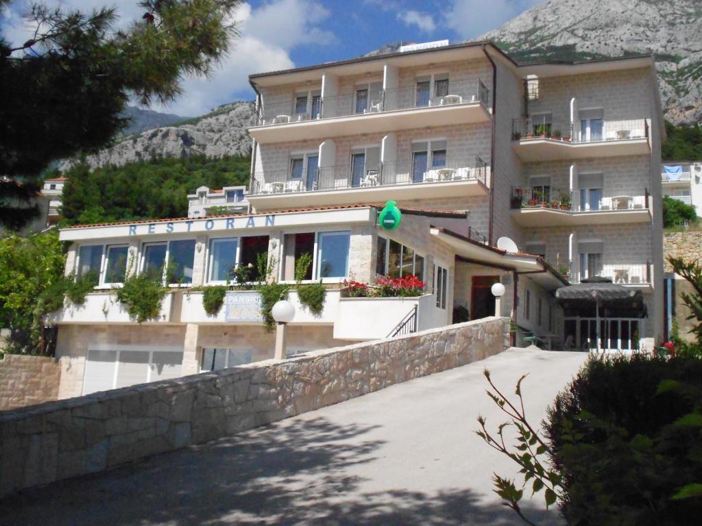 Hotel Pansion Komfor Moca Makarska Exterior foto